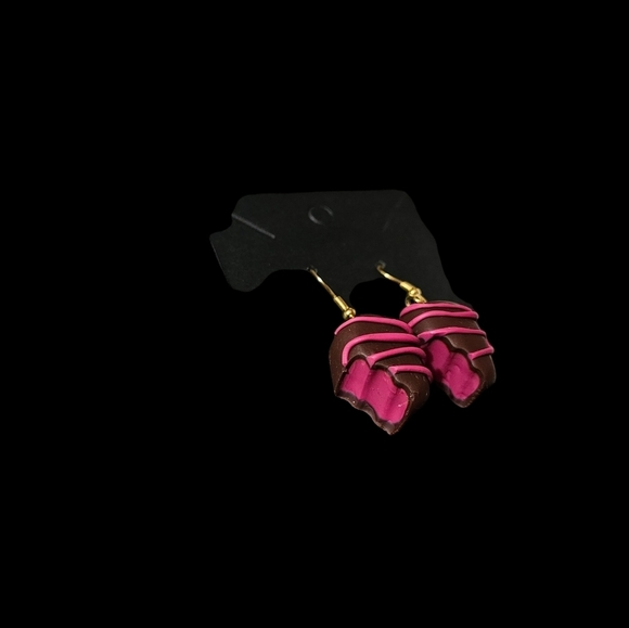 NWT, Earrings Handmade, hypoallergenic, whimsical bite from a chocolate - Picture 3 of 5